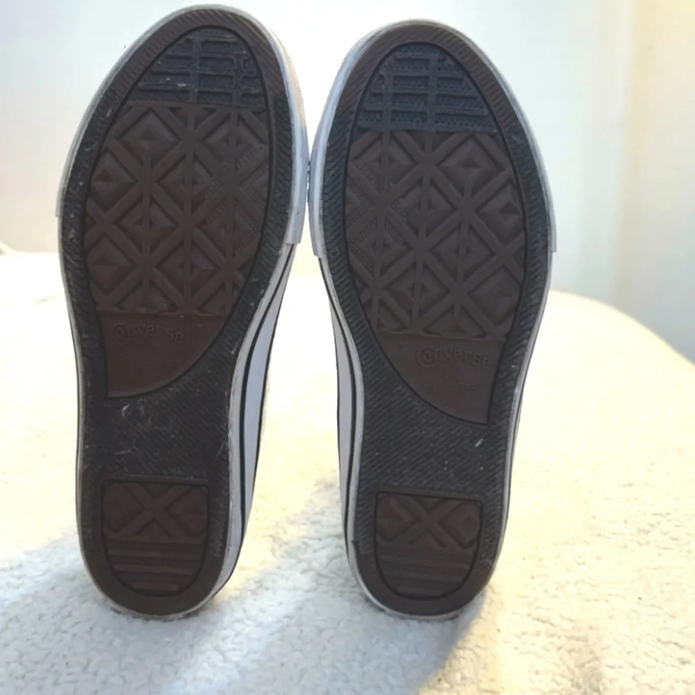 Converse Chuck Taylor All Star High 'Clouds' sneakers. - Picture 5 of 5